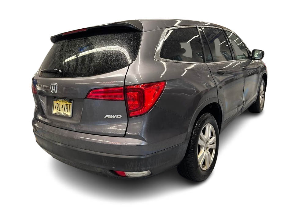 Thumbnail: 2018 Honda Pilot - 15