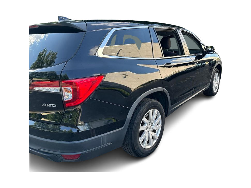 Thumbnail: 2019 Honda Pilot - 17