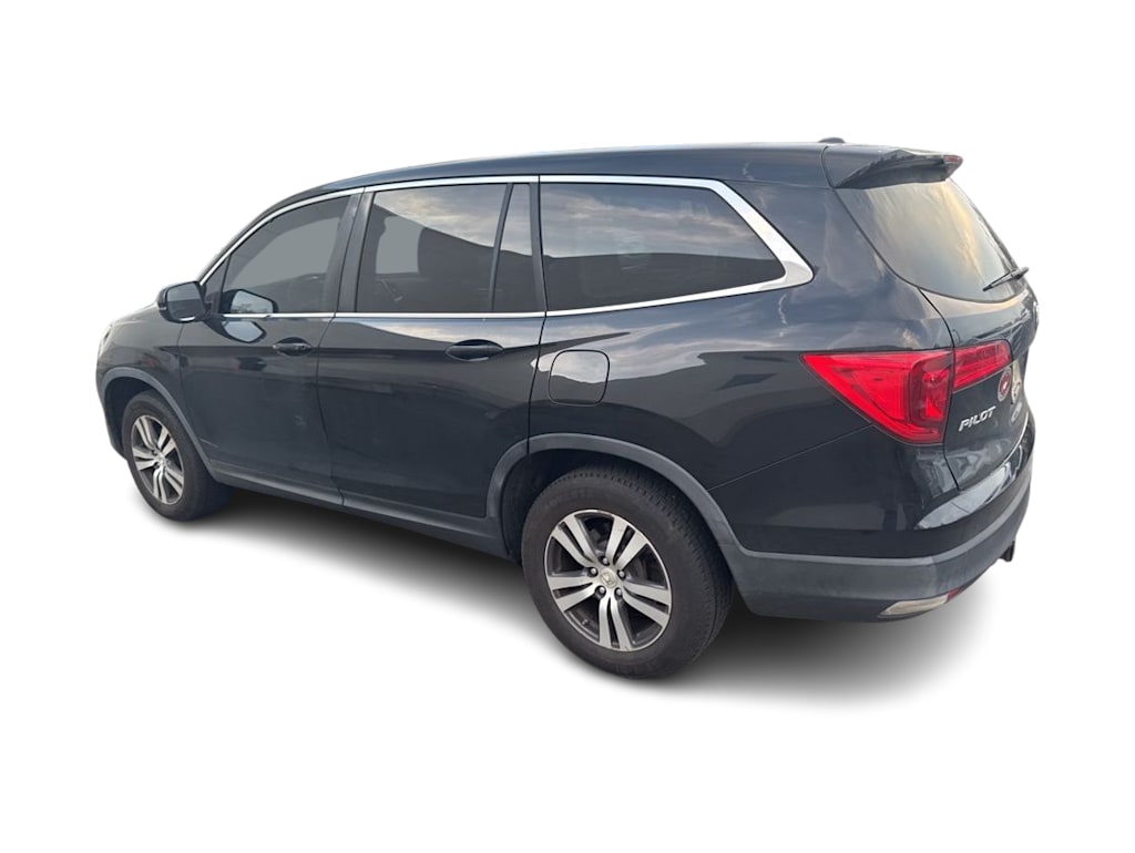 Thumbnail: 2016 Honda Pilot - 3