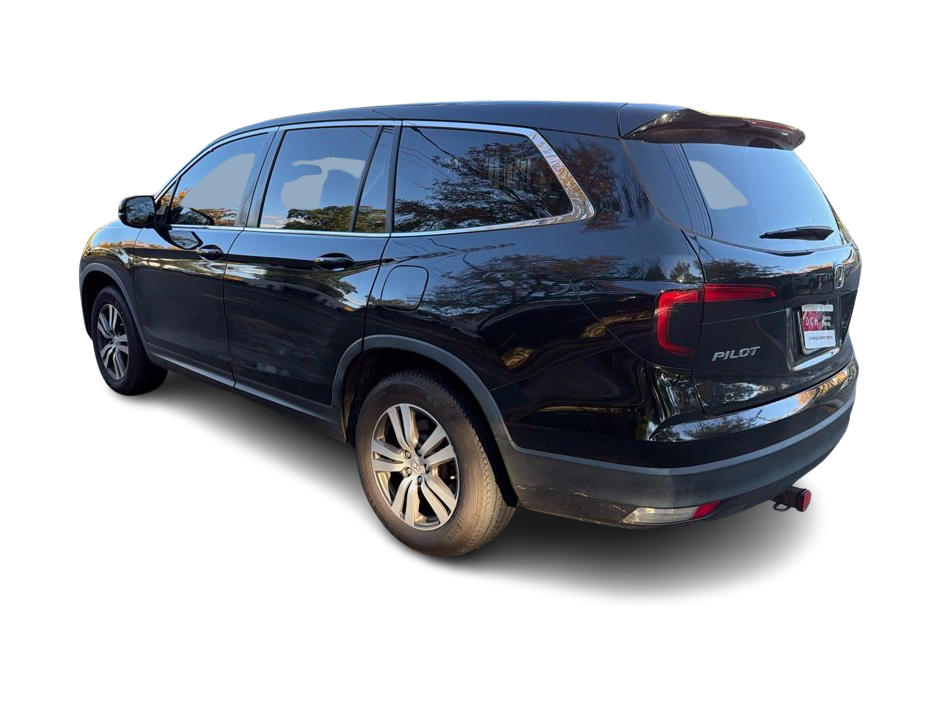 Thumbnail: 2016 Honda Pilot - 10