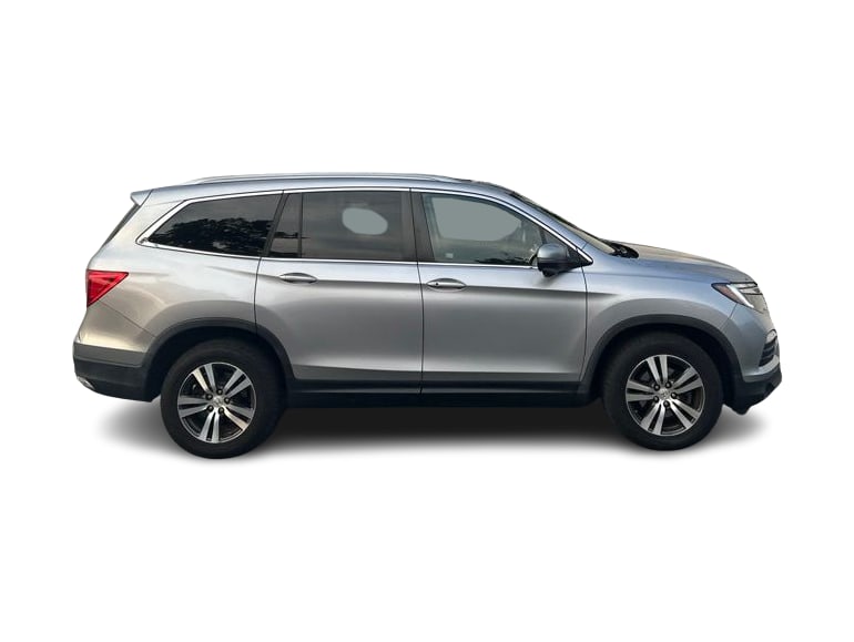 Thumbnail: 2018 Honda Pilot - 16