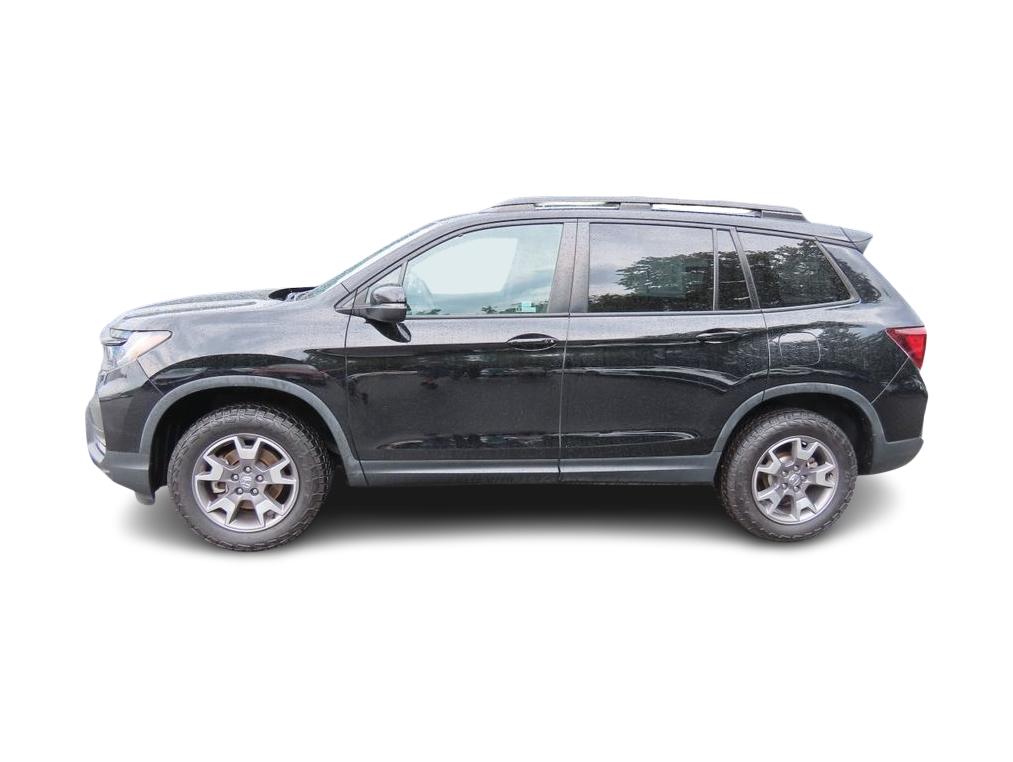 Thumbnail: 2023 Honda Passport - 3