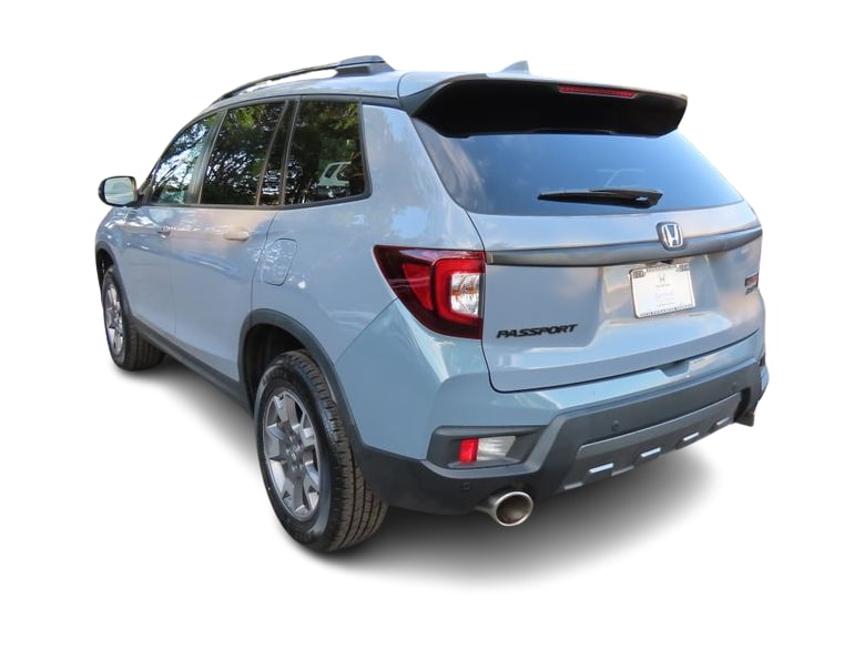 Thumbnail: 2023 Honda Passport - 4