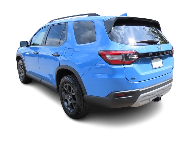 Thumbnail: 2023 Honda Pilot - 3