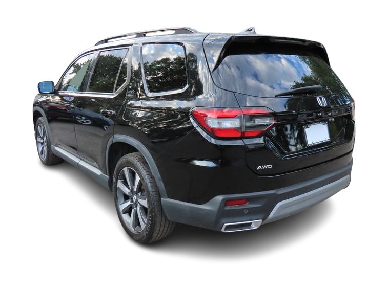 Thumbnail: 2023 Honda Pilot - 3