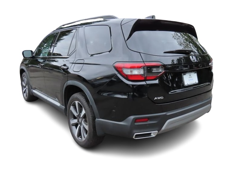 Thumbnail: 2023 Honda Pilot - 3