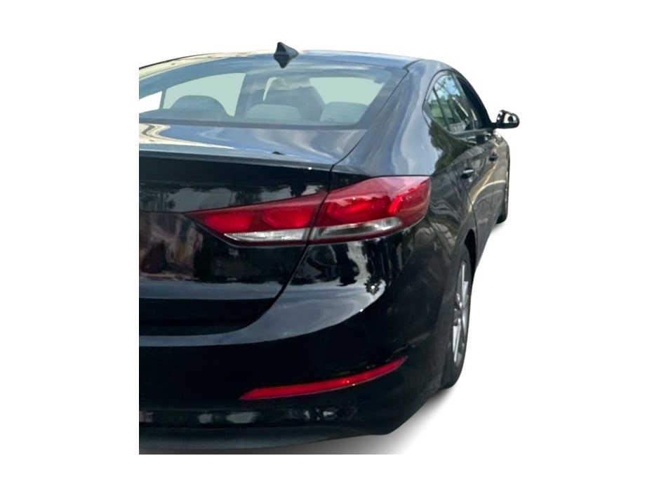 Thumbnail: 2018 Hyundai Elantra - 18