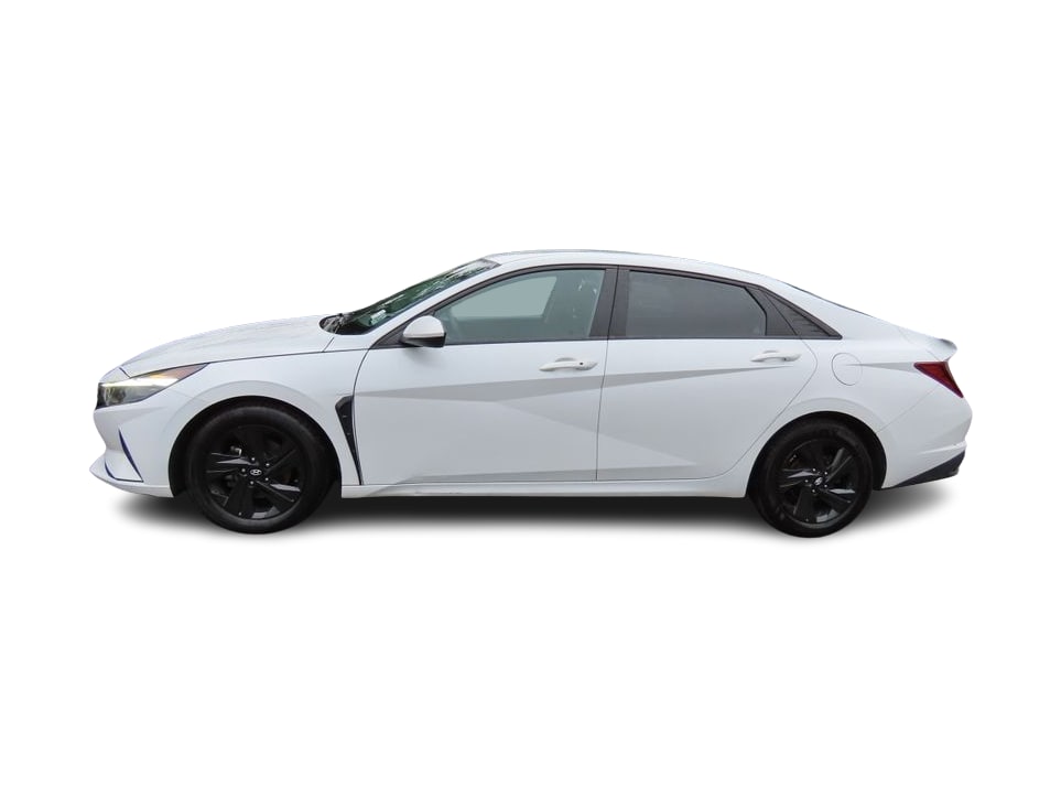 Thumbnail: 2021 Hyundai Elantra - 3