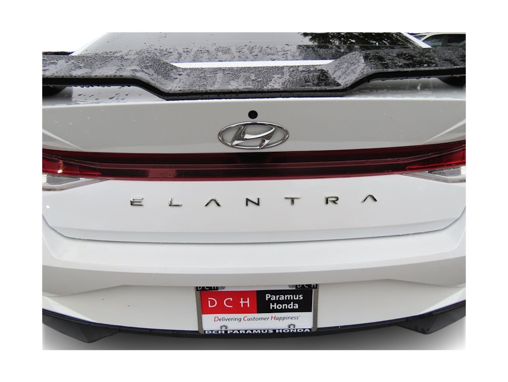 Thumbnail: 2021 Hyundai Elantra - 5