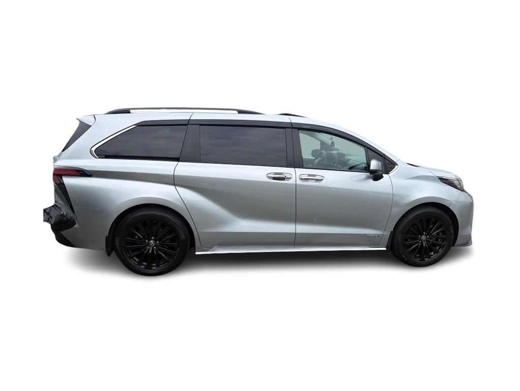 Thumbnail: 2021 Toyota Sienna - 13