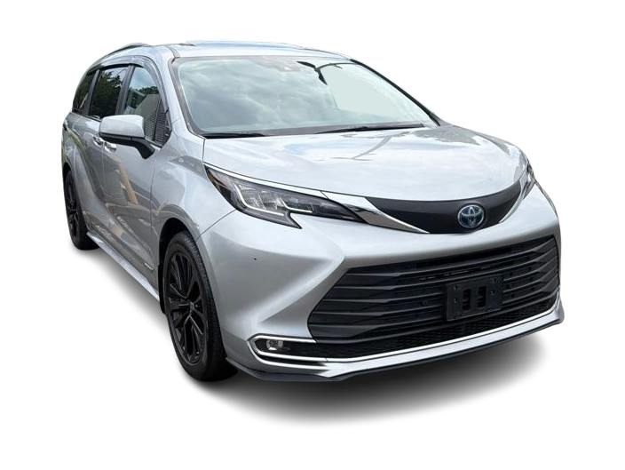 Thumbnail: 2021 Toyota Sienna - 17