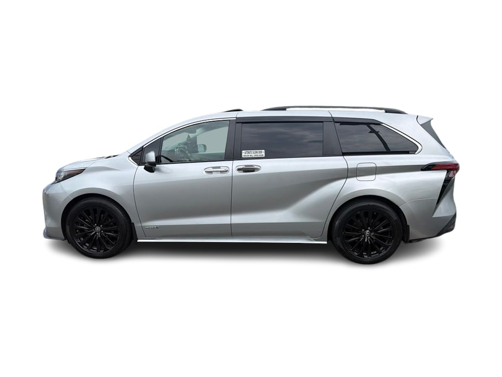 Thumbnail: 2021 Toyota Sienna - 11