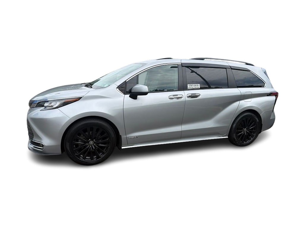 Thumbnail: 2021 Toyota Sienna - 2
