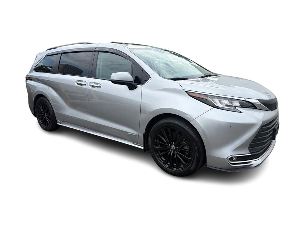 Thumbnail: 2021 Toyota Sienna - 15