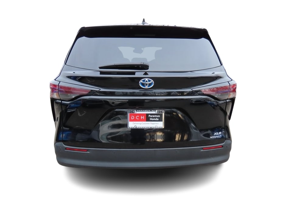 2023 Toyota Sienna XLE 5