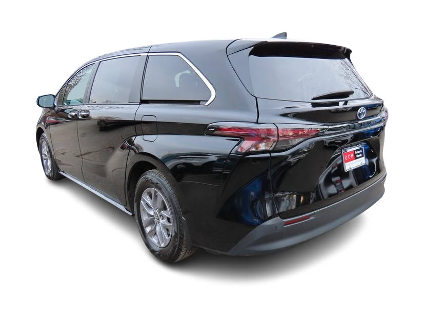 2023 Toyota Sienna XLE 4