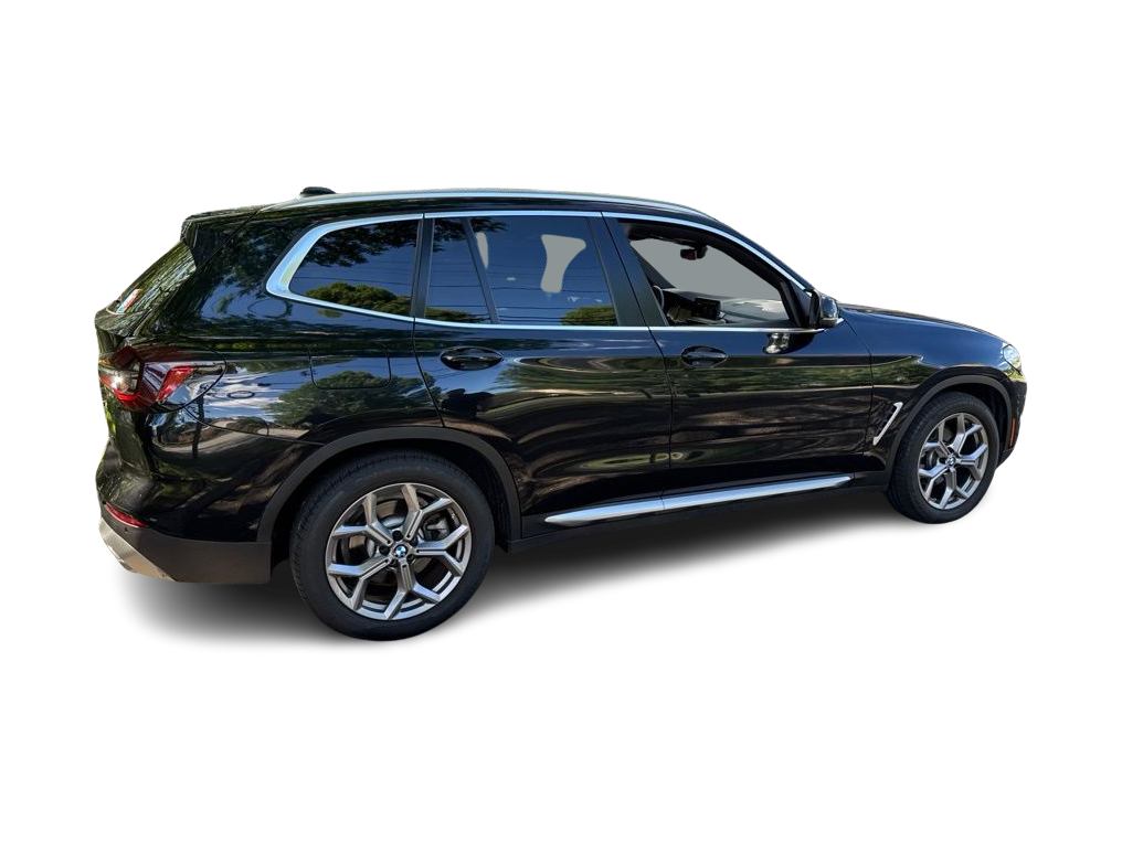 Thumbnail: 2022 BMW X3 - 21