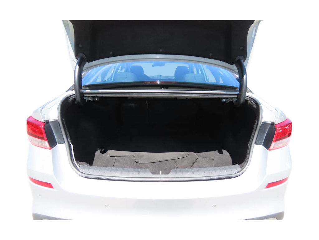 Thumbnail: 2019 Kia Optima - 17