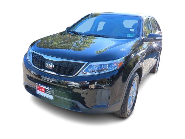 Used 2015 Kia Sorento LX with VIN 5XYKTCA68FG649746 for sale in Medford, OR