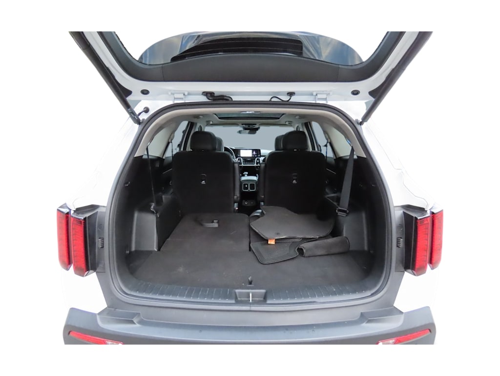 Thumbnail: 2022 Kia Sorento - 18