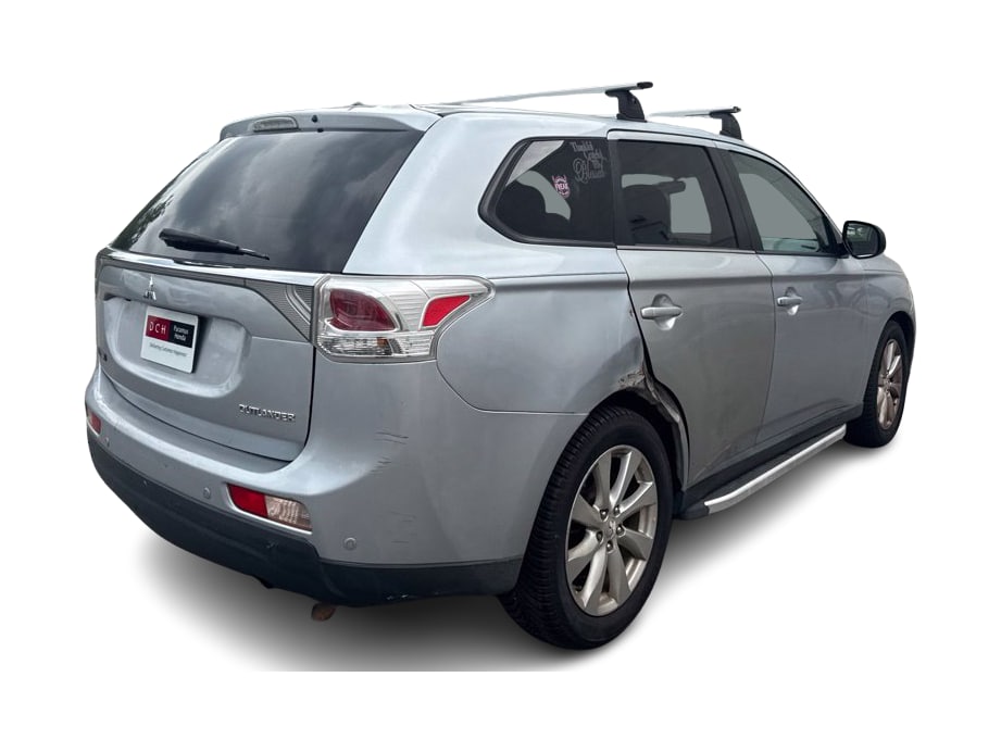 Thumbnail: 2014 Mitsubishi Outlander - 22