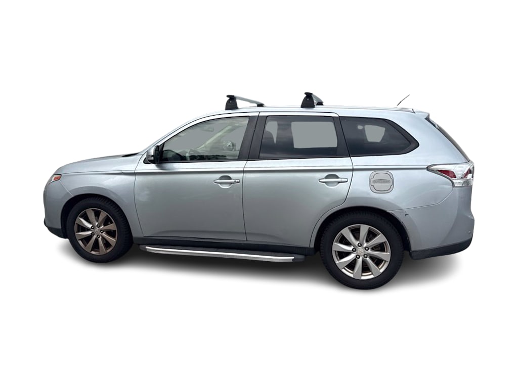 Thumbnail: 2014 Mitsubishi Outlander - 27