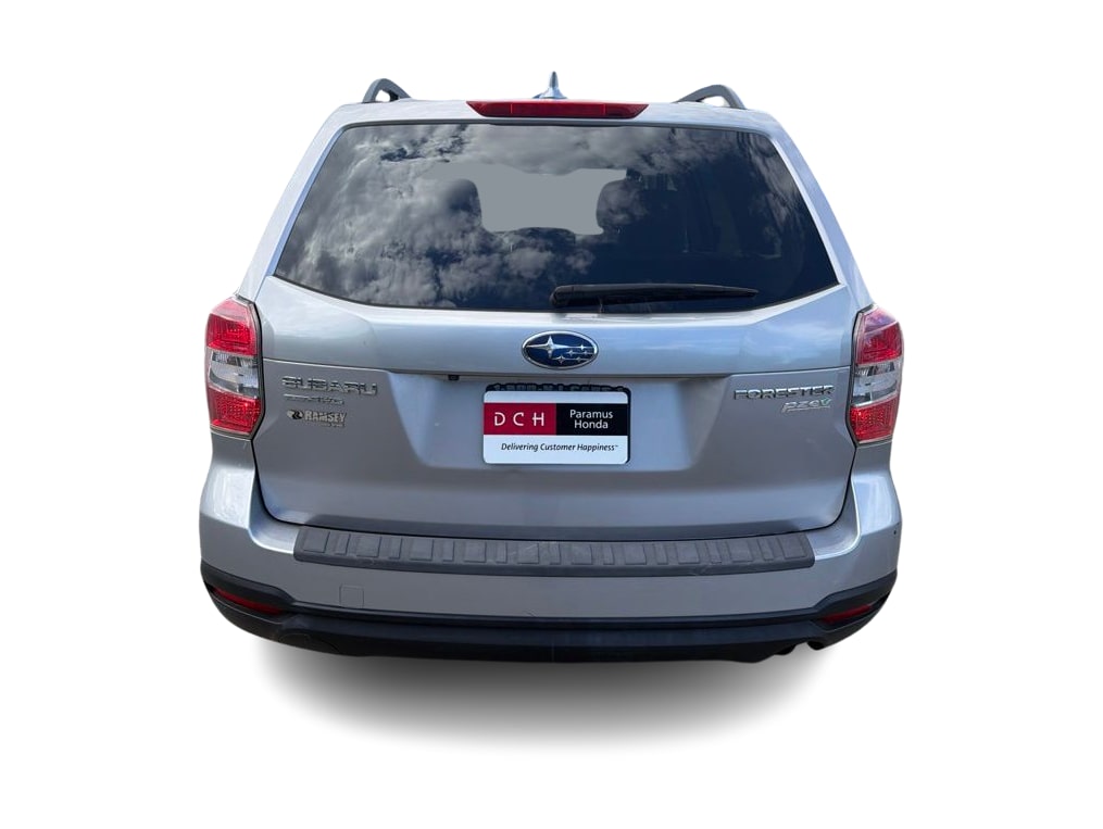 Thumbnail: 2016 Subaru Forester - 4