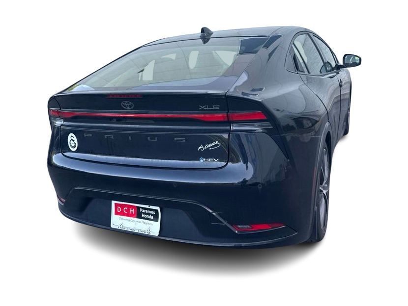 Thumbnail: 2024 Toyota Prius - 16