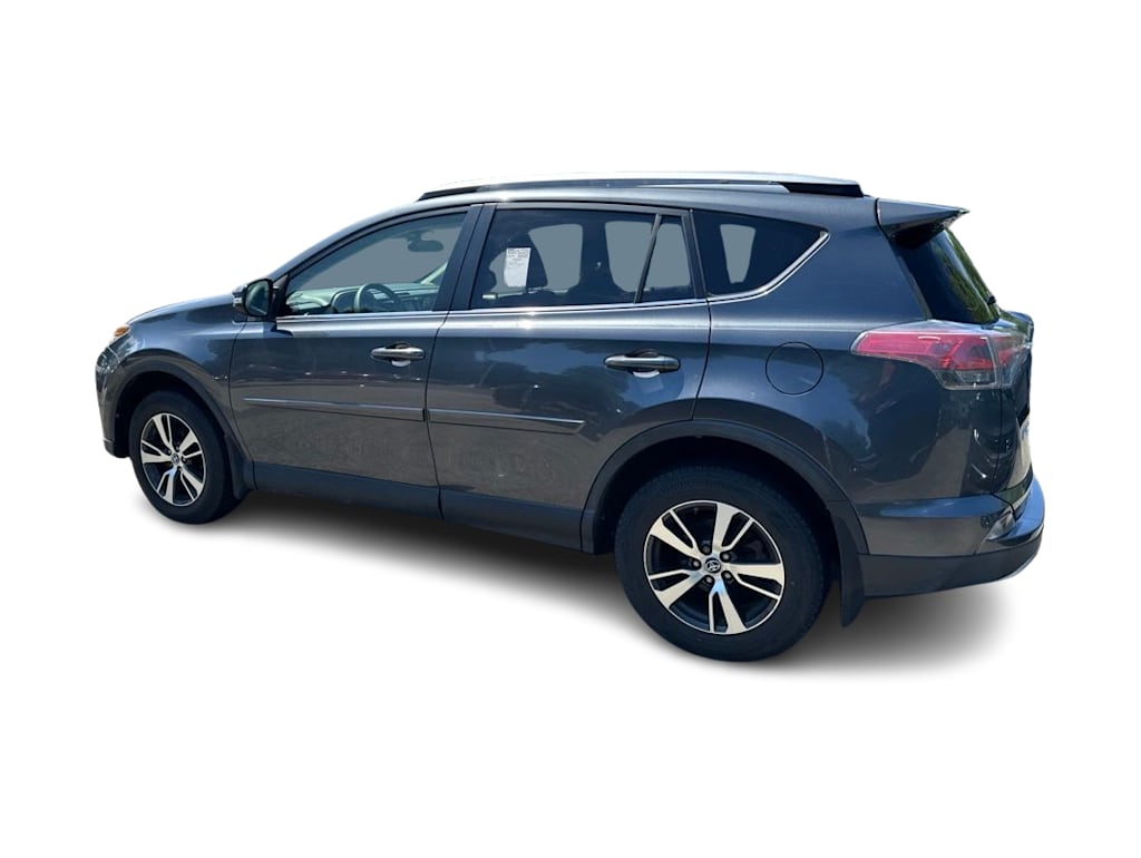 Thumbnail: 2018 Toyota RAV4 - 2
