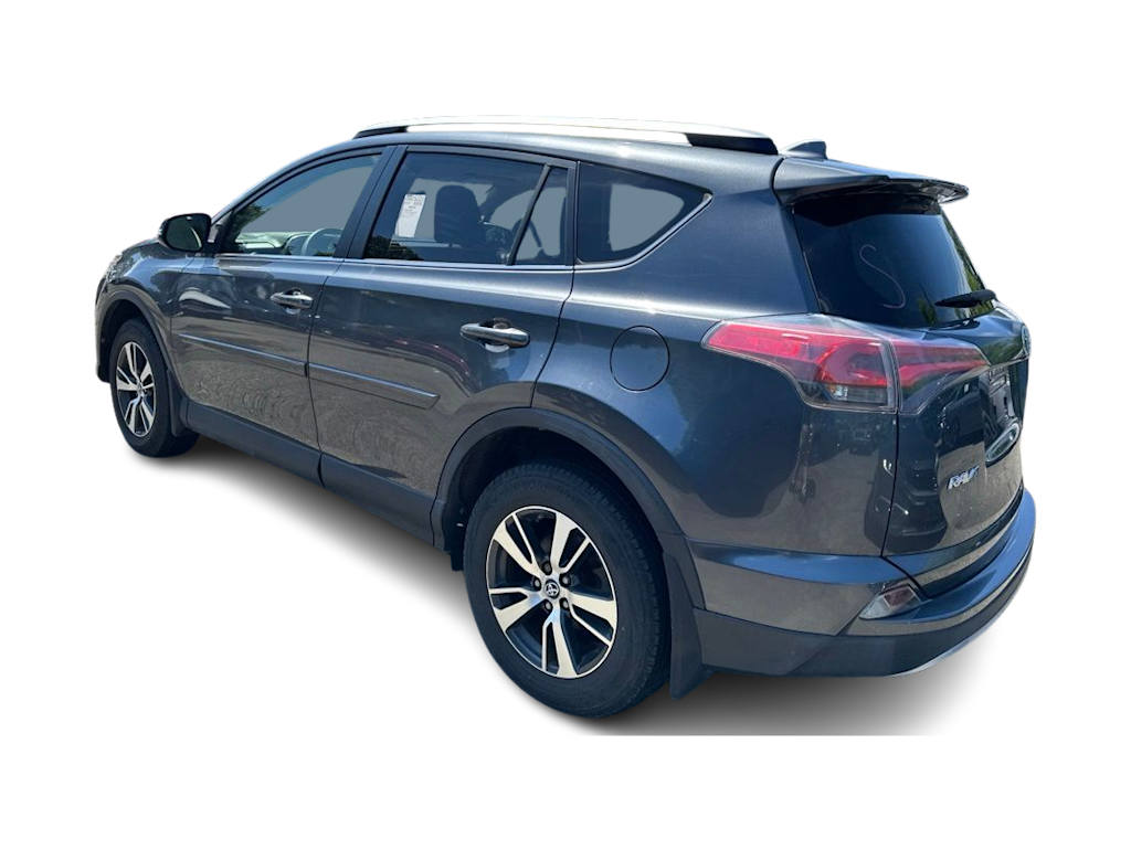 Thumbnail: 2018 Toyota RAV4 - 3