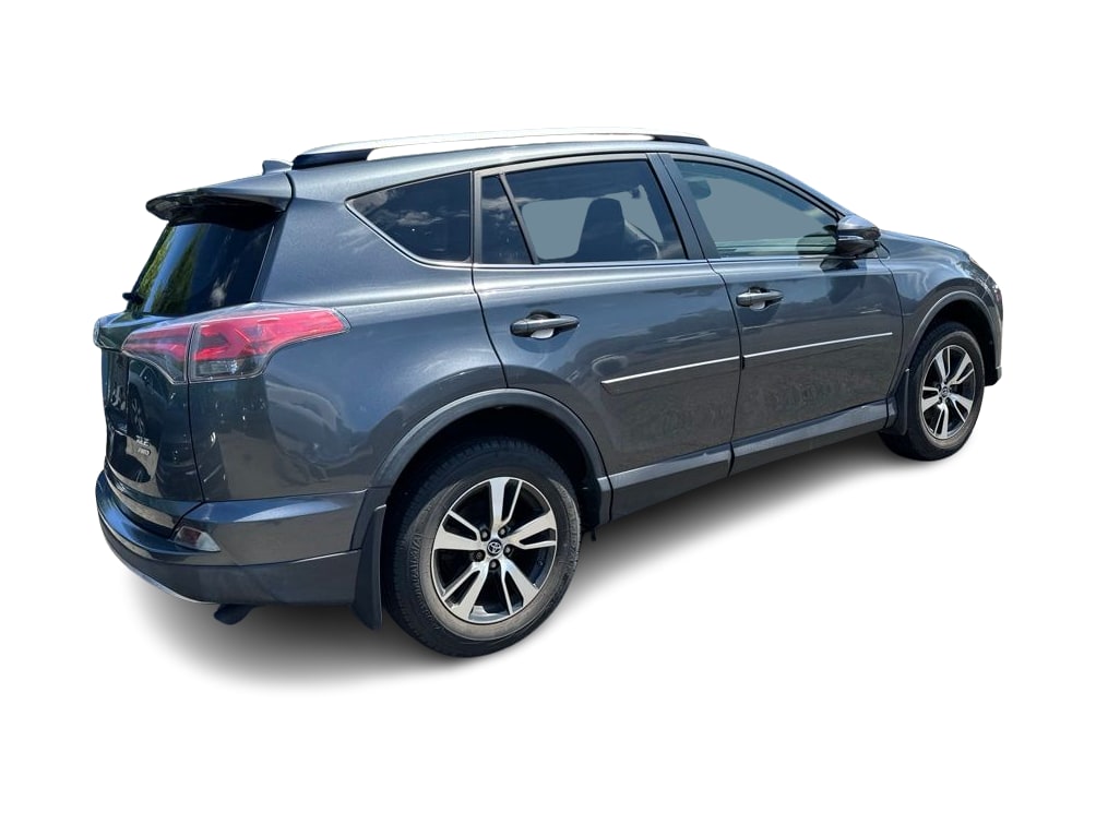 Thumbnail: 2018 Toyota RAV4 - 26