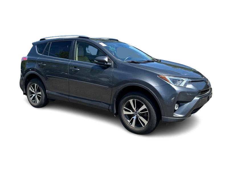 Thumbnail: 2018 Toyota RAV4 - 21