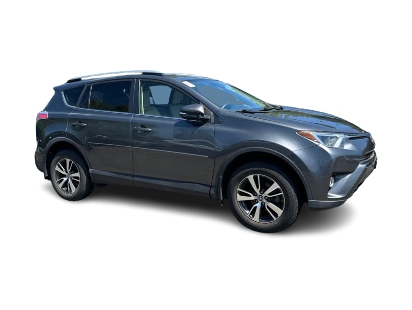 Thumbnail: 2018 Toyota RAV4 - 22