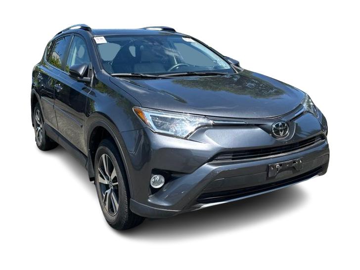 Thumbnail: 2018 Toyota RAV4 - 18