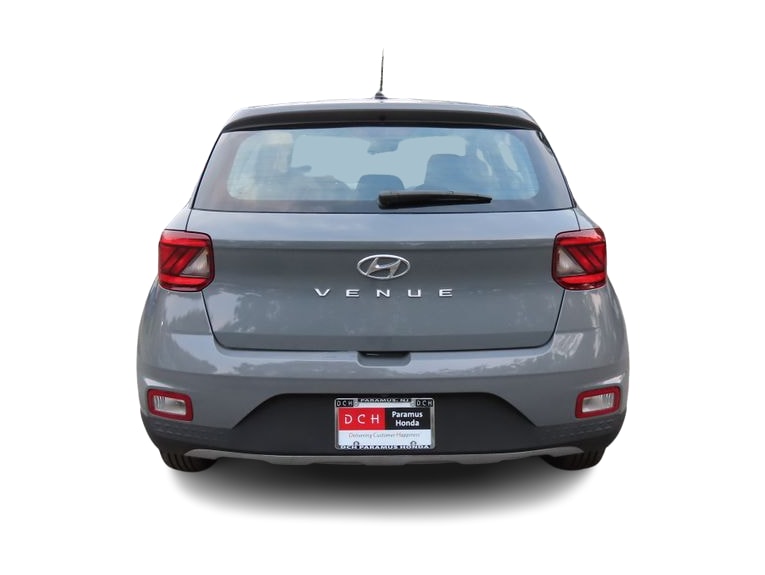 Thumbnail: 2023 Hyundai Venue - 4