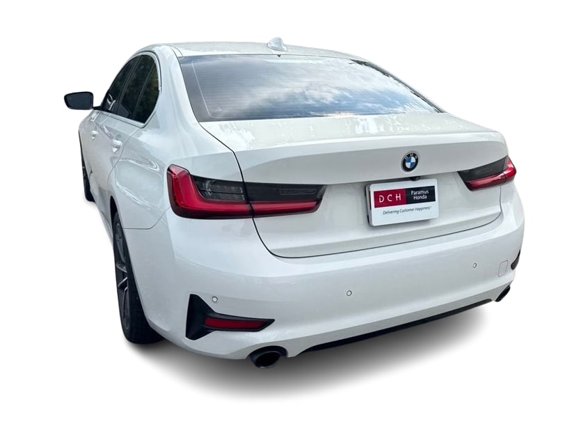Thumbnail: 2019 BMW 3 Series - 3
