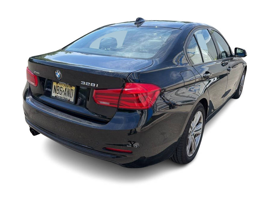 Thumbnail: 2016 BMW 3 Series - 18