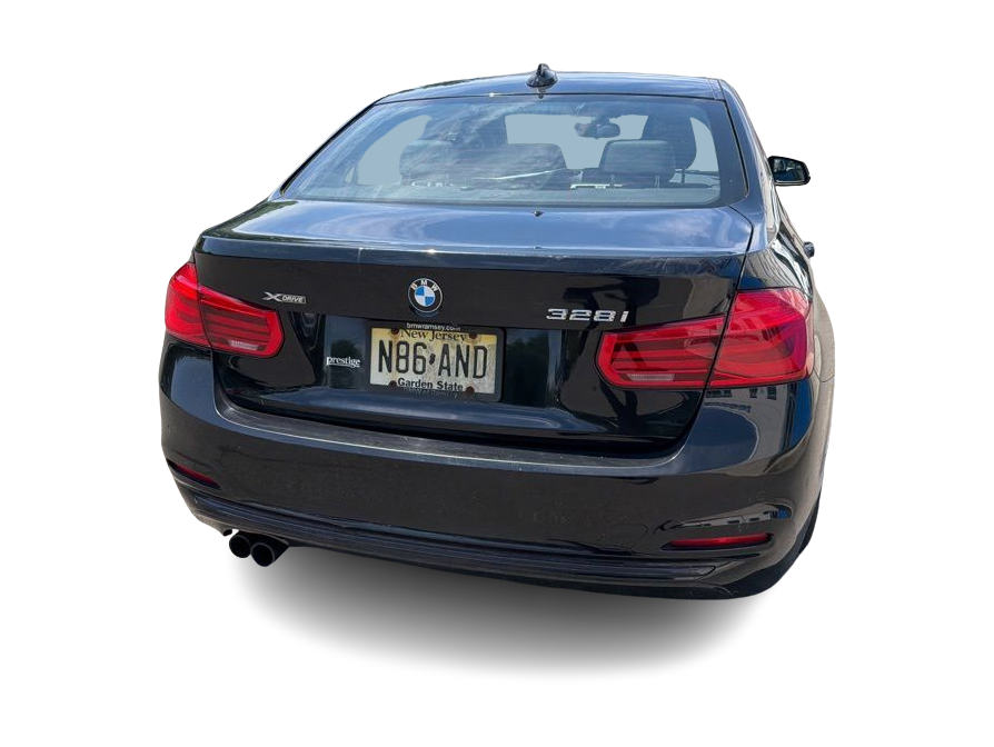 Thumbnail: 2016 BMW 3 Series - 16