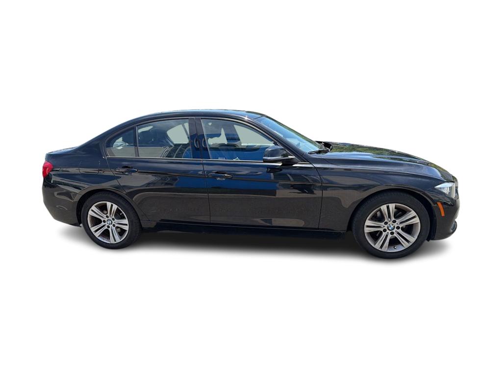 Thumbnail: 2016 BMW 3 Series - 21