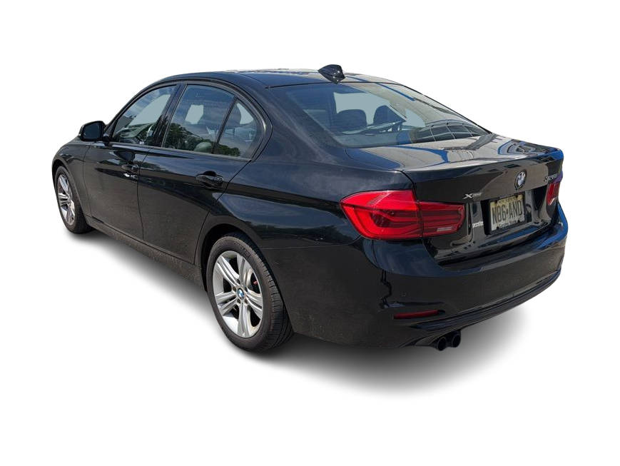 Thumbnail: 2016 BMW 3 Series - 13