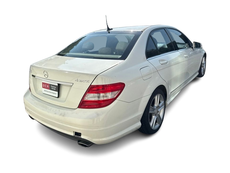 Thumbnail: 2011 Mercedes-Benz C-Class - 15