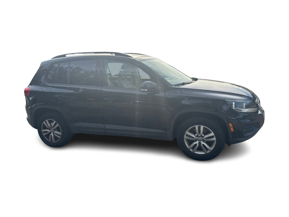 Thumbnail: 2017 Volkswagen Tiguan - 15
