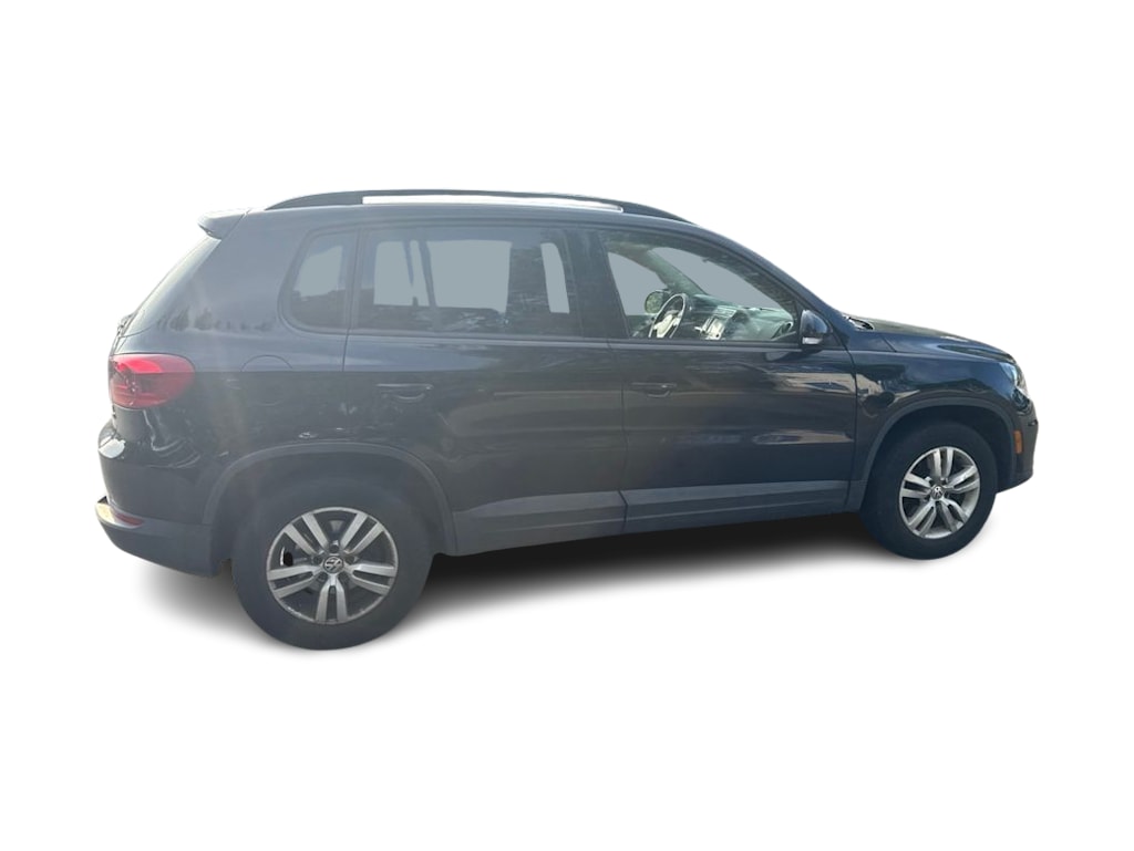Thumbnail: 2017 Volkswagen Tiguan - 17