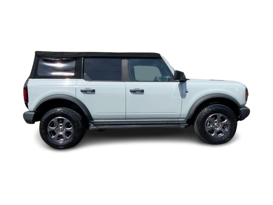 Thumbnail: 2021 Ford Bronco - 15