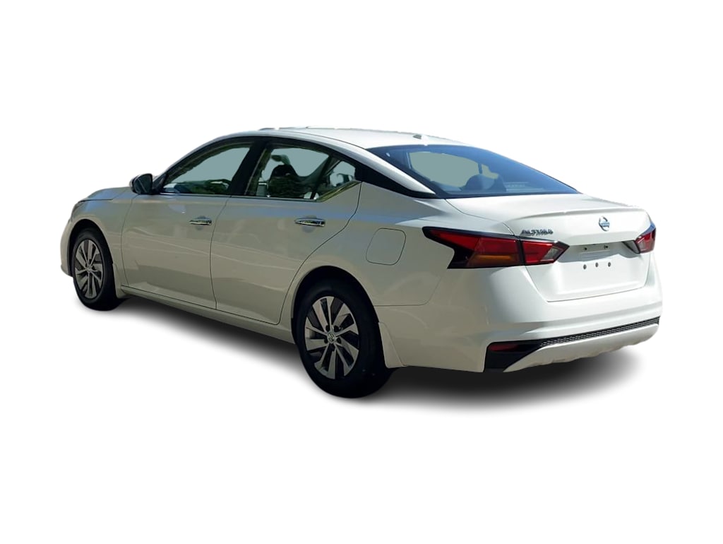 Thumbnail: 2019 Nissan Altima - 4
