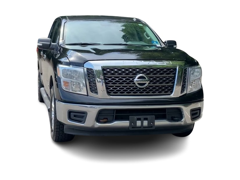 Thumbnail: 2018 Nissan Titan - 21