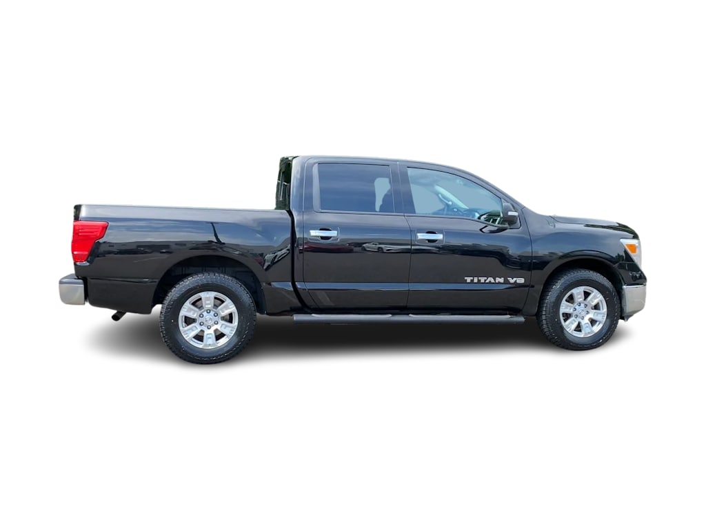 Thumbnail: 2018 Nissan Titan - 24