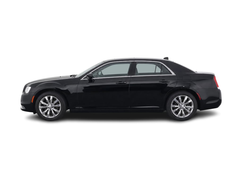Thumbnail: 2017 Chrysler 300 - 2