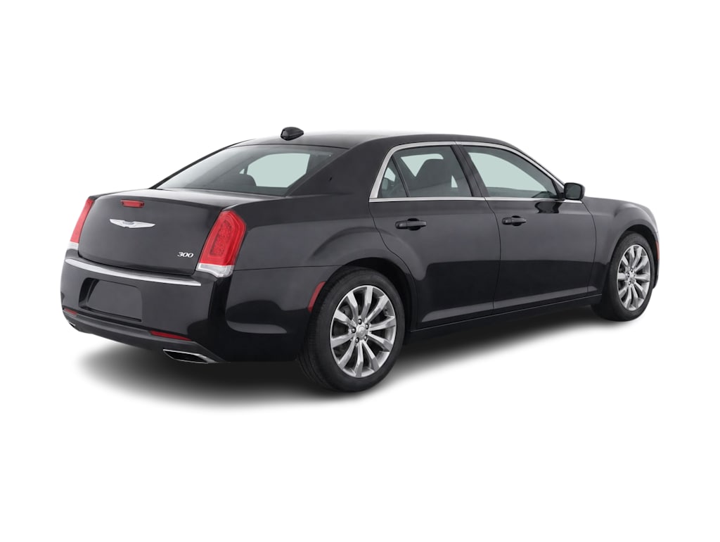 Thumbnail: 2017 Chrysler 300 - 10