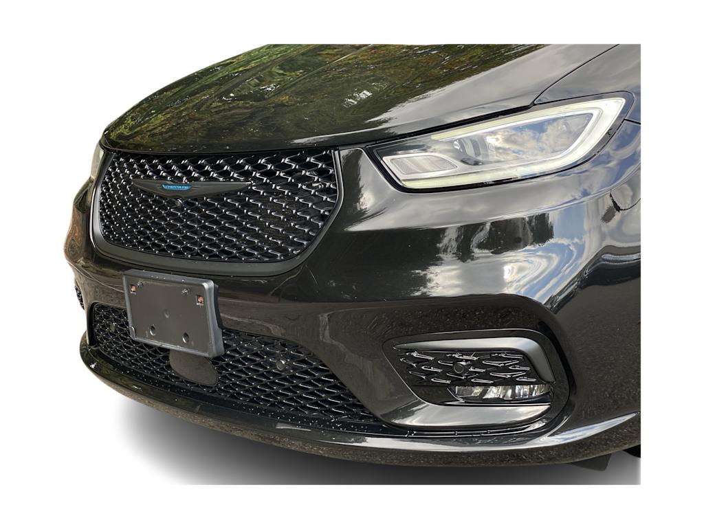 Thumbnail: 2021 Chrysler Pacifica - 25